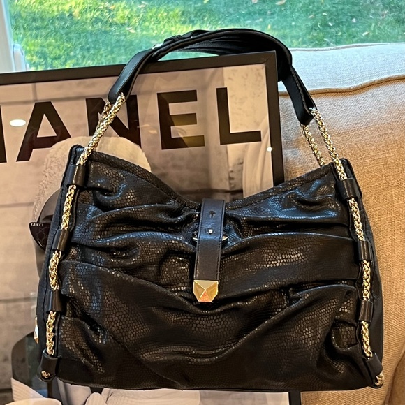 Henri Bendel Black Leather Handbag EUC Like New - Picture 1 of 16